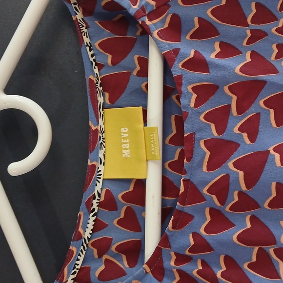 Maeve Blue With Red Heart Blouse Short Wide Sleeves Size XS Ist Pic True Colors - Picture 3 of 7